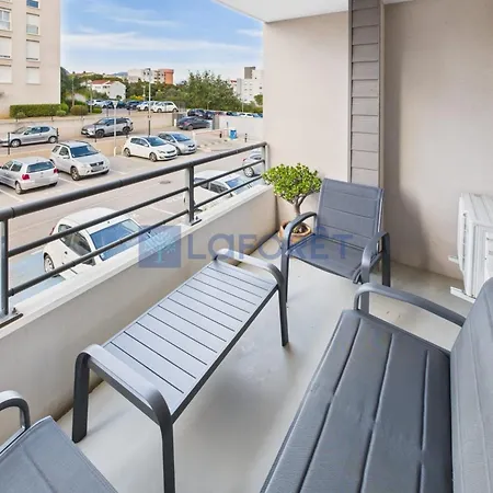 Apartment A Ajaccio T2 Climatise Avec Wifi Et Parking