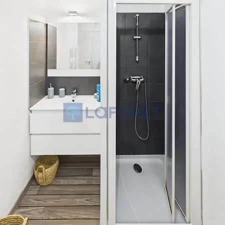 Apartment A Ajaccio T2 Climatise Avec Wifi Et Parking