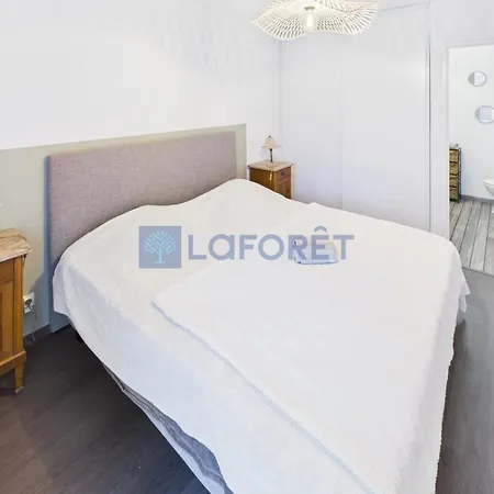 A Ajaccio T2 Climatise Avec Wifi Et Parking * Ajaccio (Corsica)